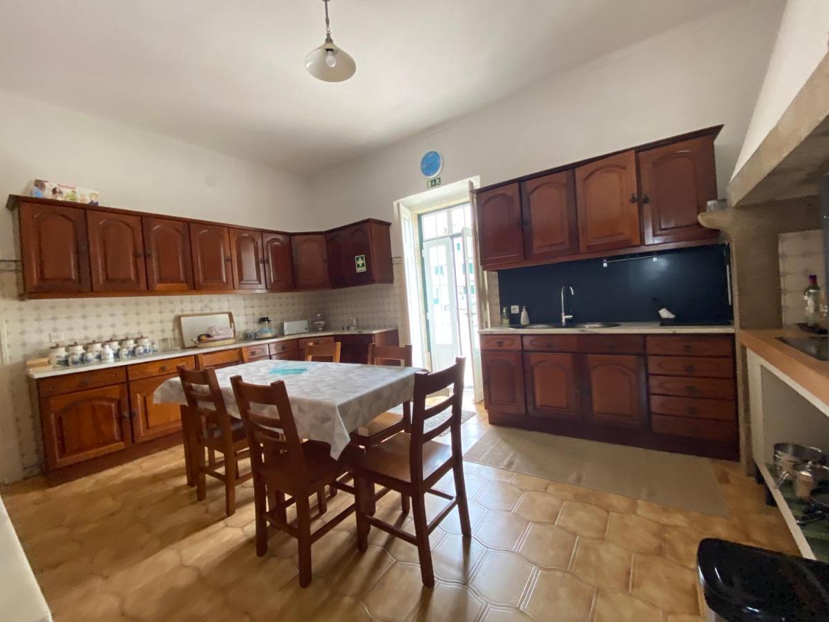 Casa Branca Hostel Ericeira Ngoại thất bức ảnh