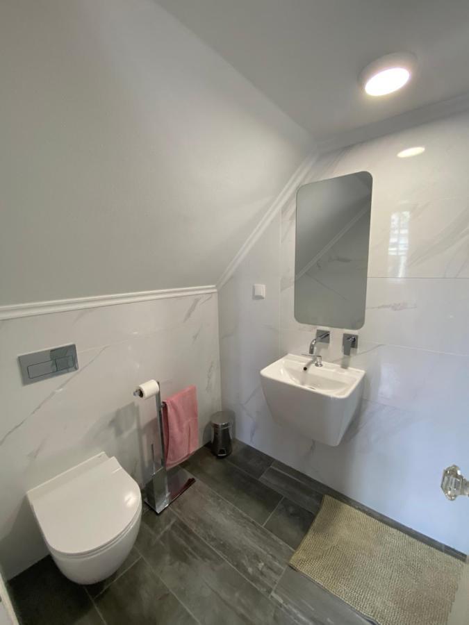 Casa Branca Hostel Ericeira Ngoại thất bức ảnh