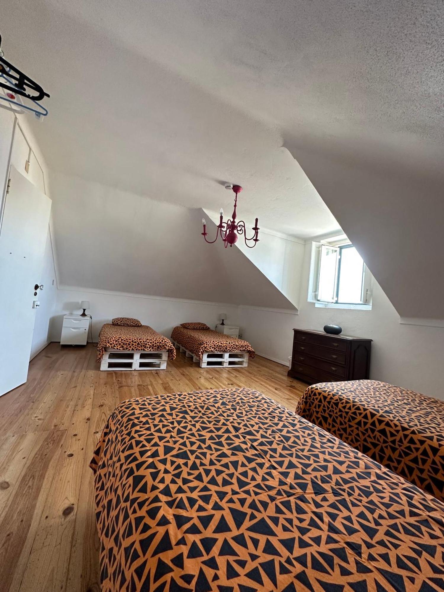 Casa Branca Hostel Ericeira Ngoại thất bức ảnh